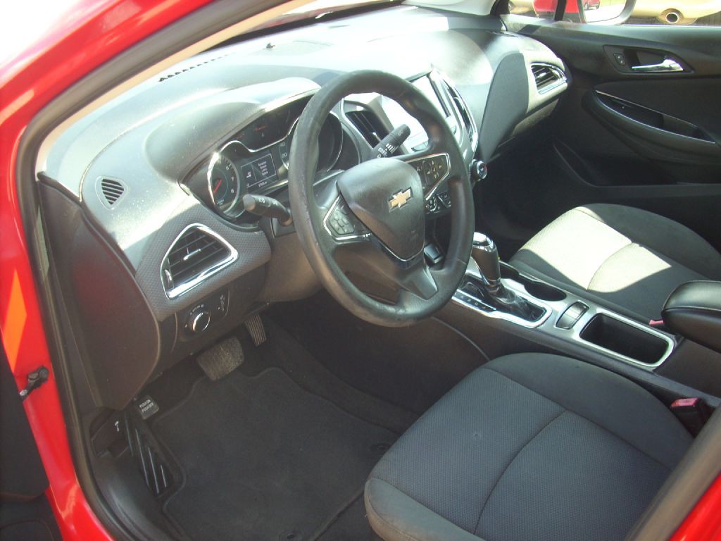 2017 Chevrolet Cruze Image 7