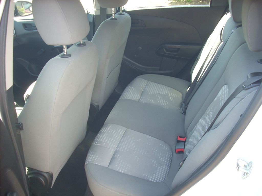 2020 Chevrolet Sonic Image 9
