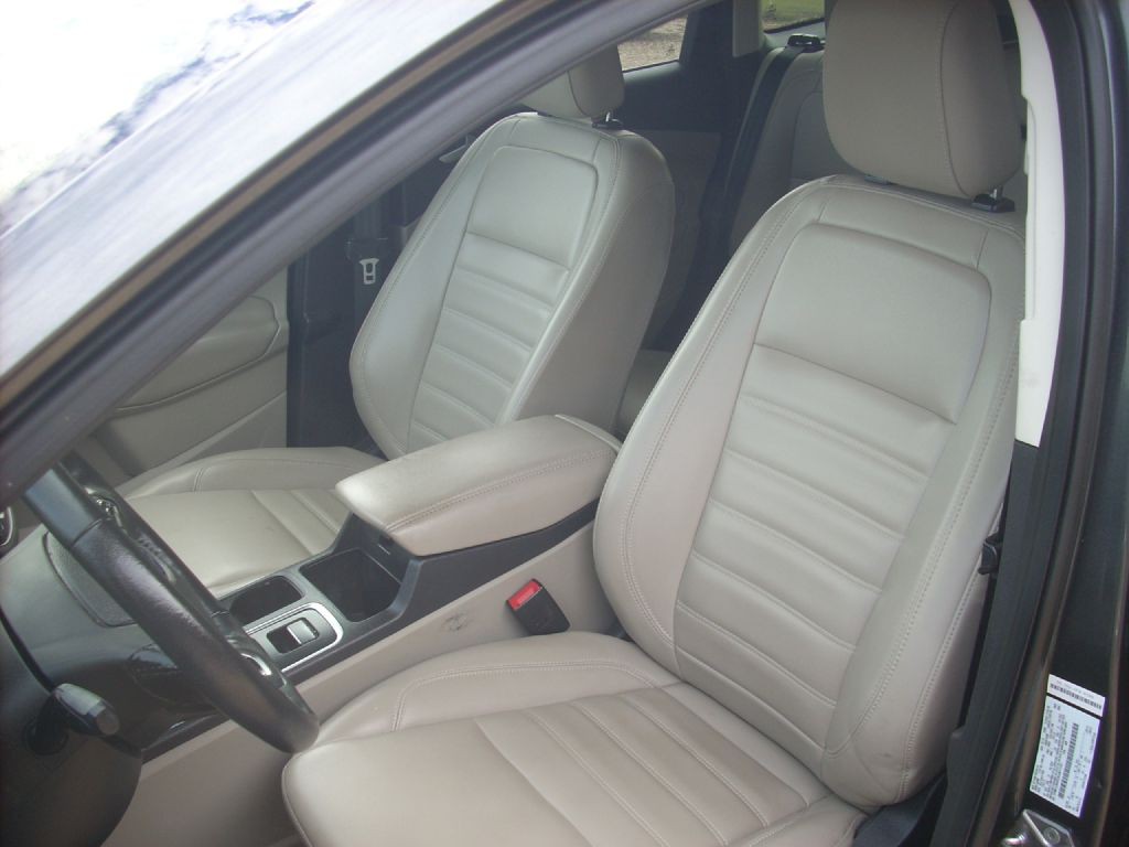 2019 Ford Escape Image 9