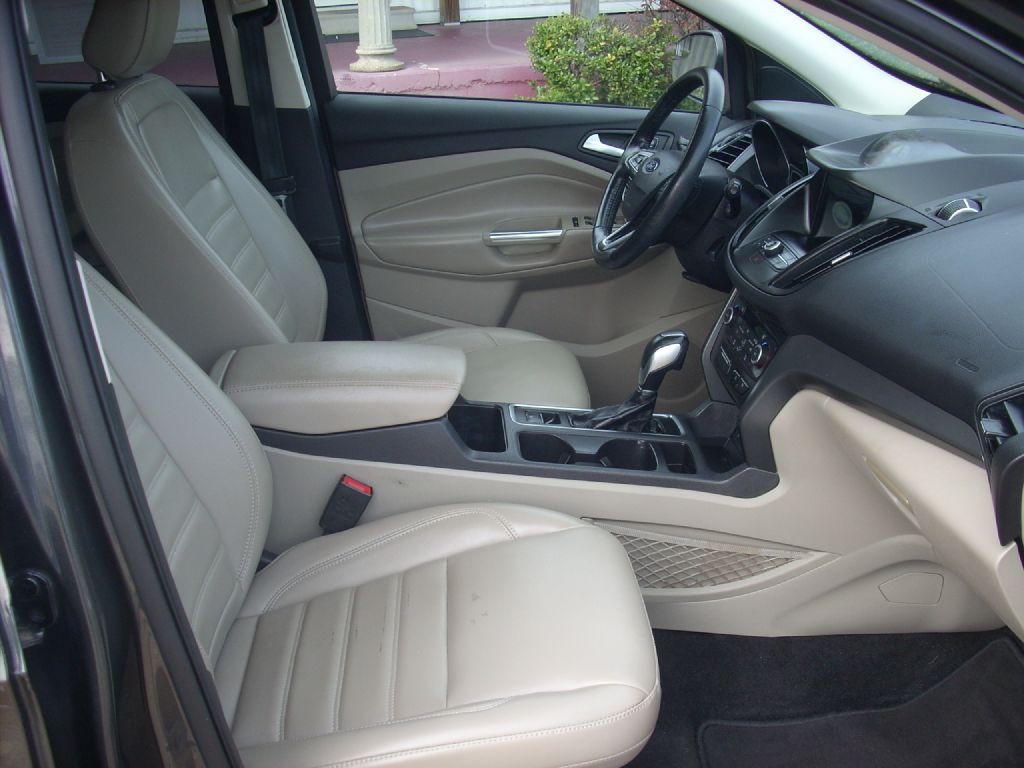 2019 Ford Escape Image 14