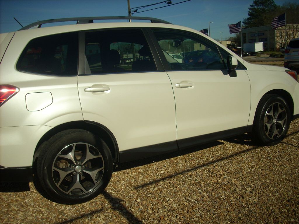 2015 Subaru Forester Image 6
