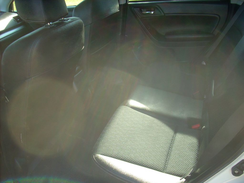 2015 Subaru Forester Image 10