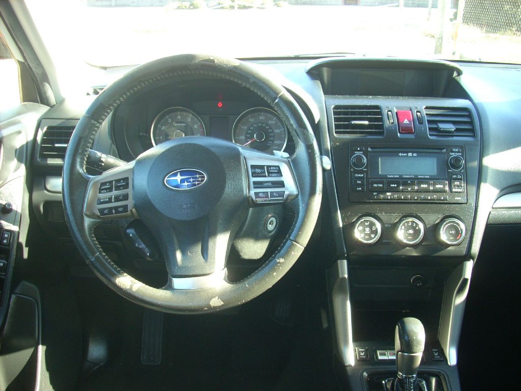 2015 Subaru Forester Image 15
