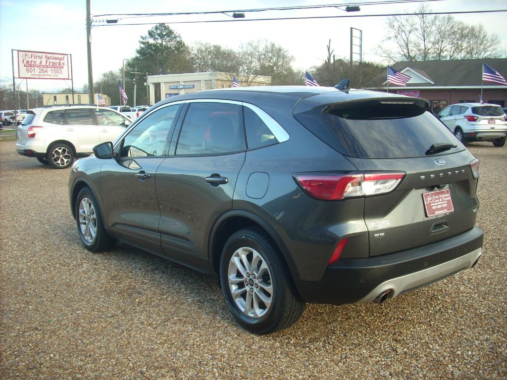 2020 Ford Escape Image 4