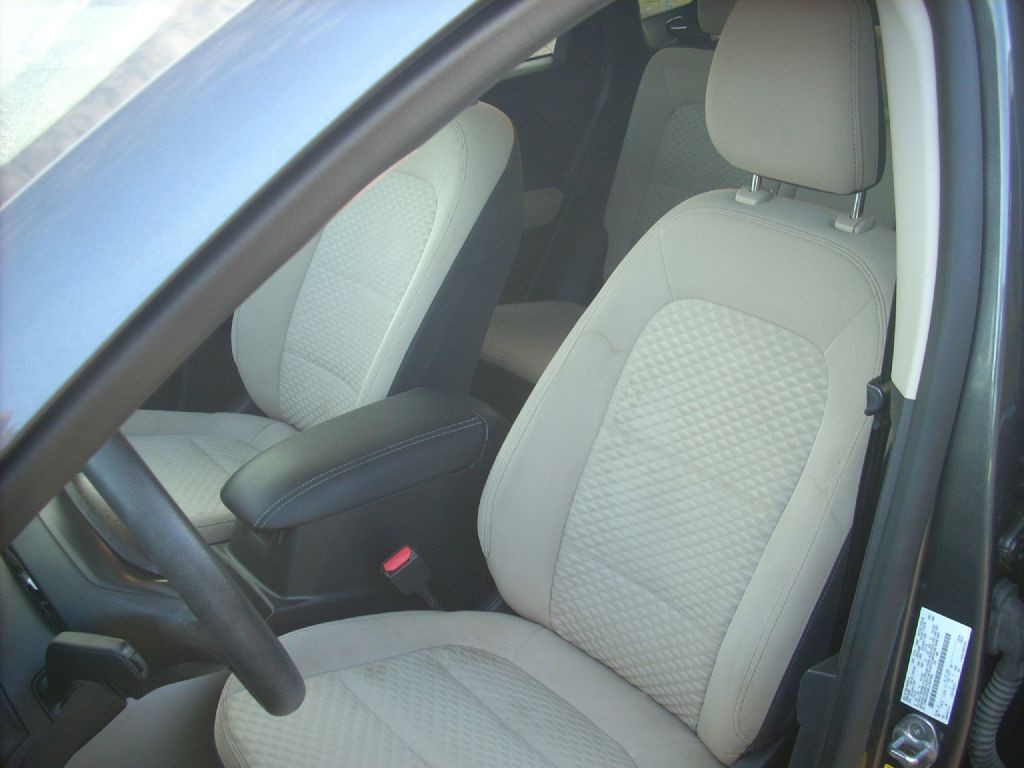 2020 Ford Escape Image 9