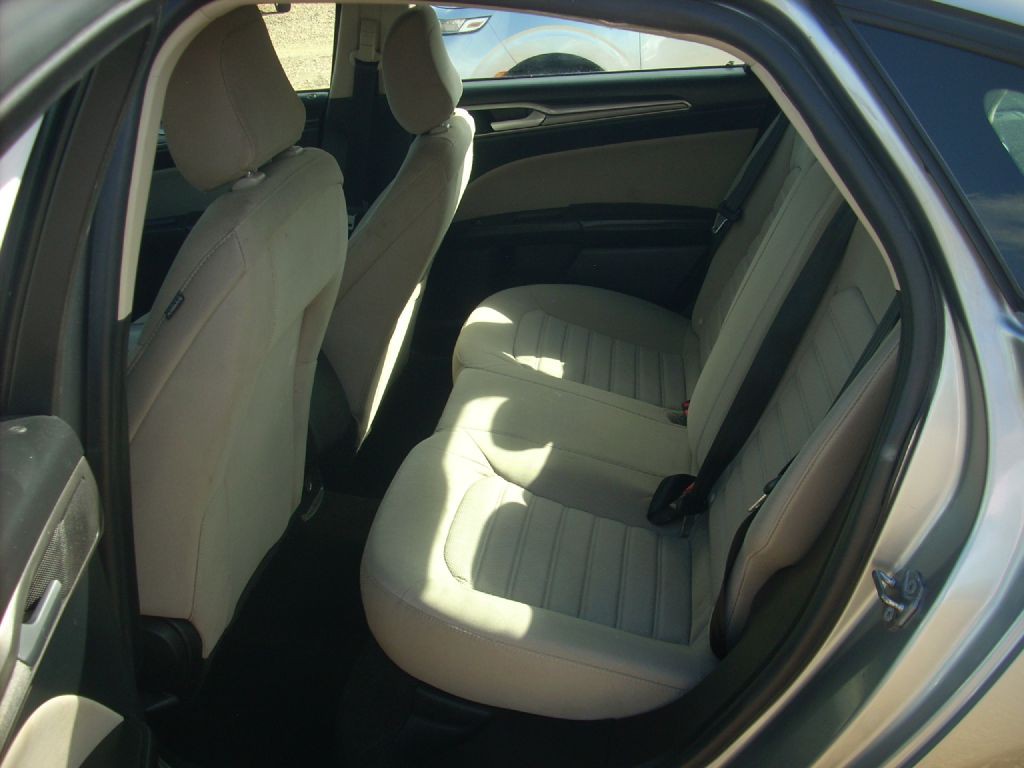 2020 Ford Fusion Image 10