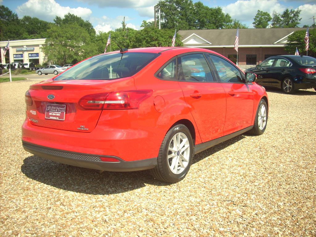 2016 Ford Focus Image 5
