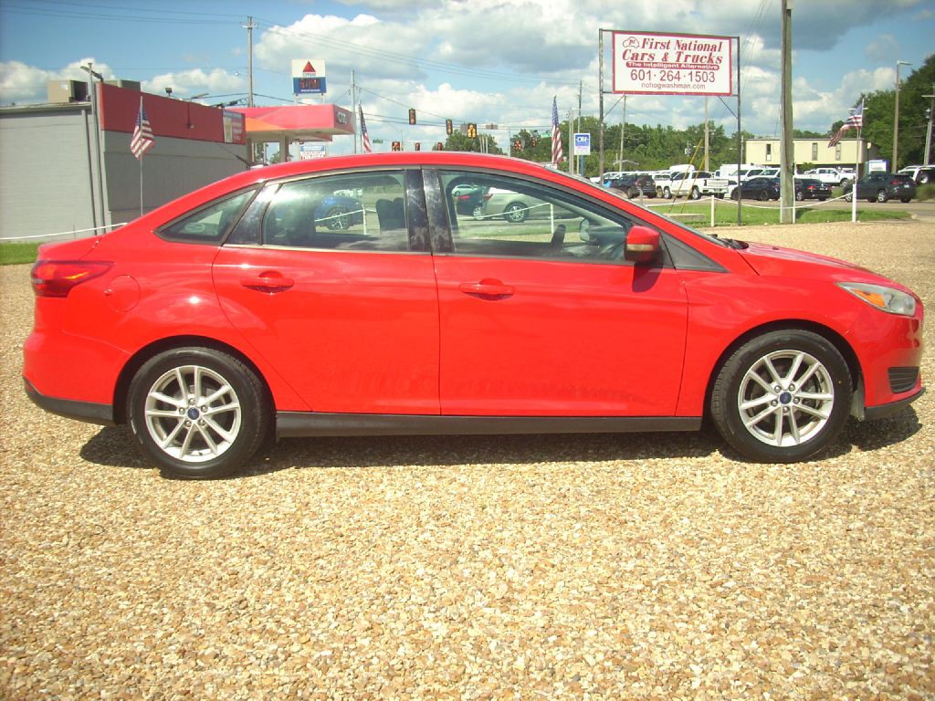 2016 Ford Focus Image 6