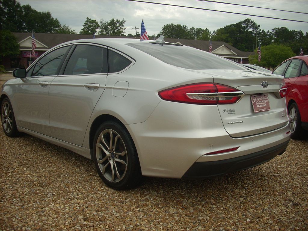 2019 Ford Fusion Image 3