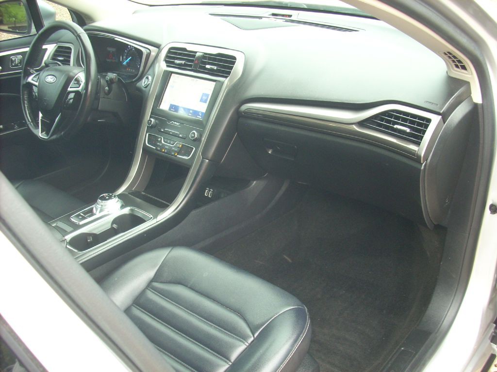 2019 Ford Fusion Image 15