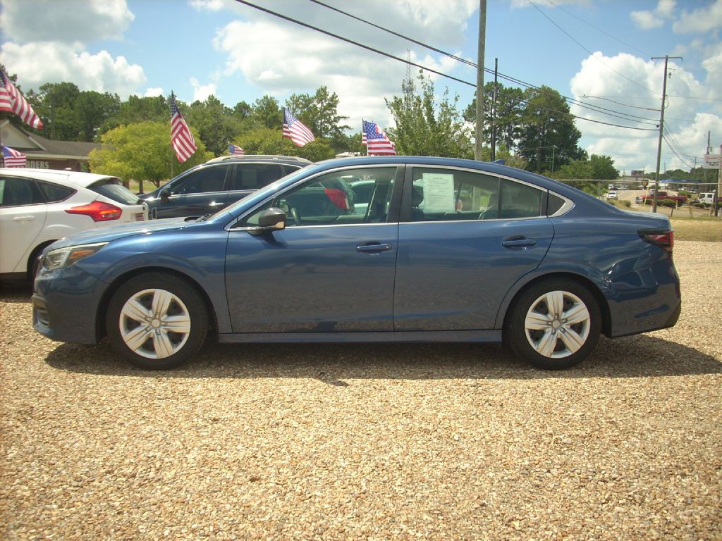 2020 Subaru Legacy Image 2