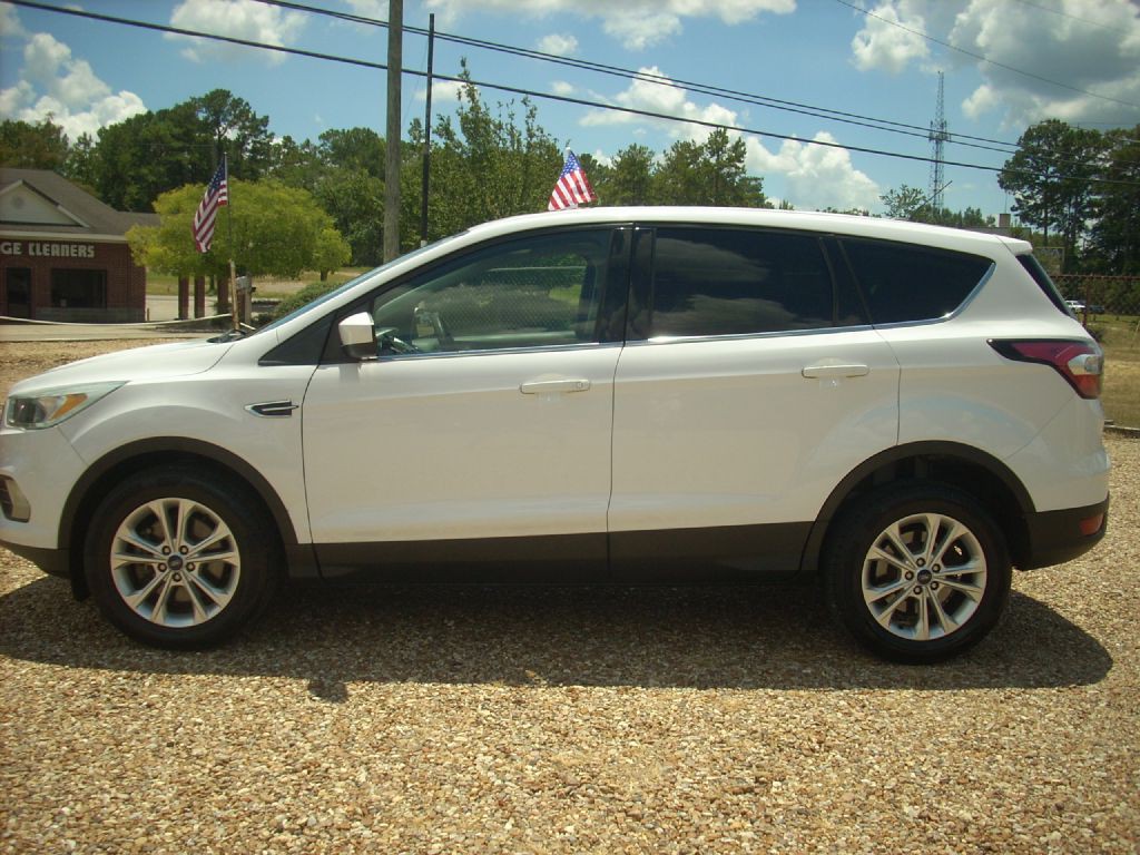 2017 Ford Escape Image 3