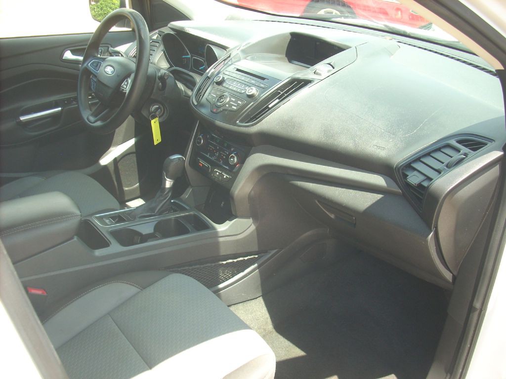 2017 Ford Escape Image 14