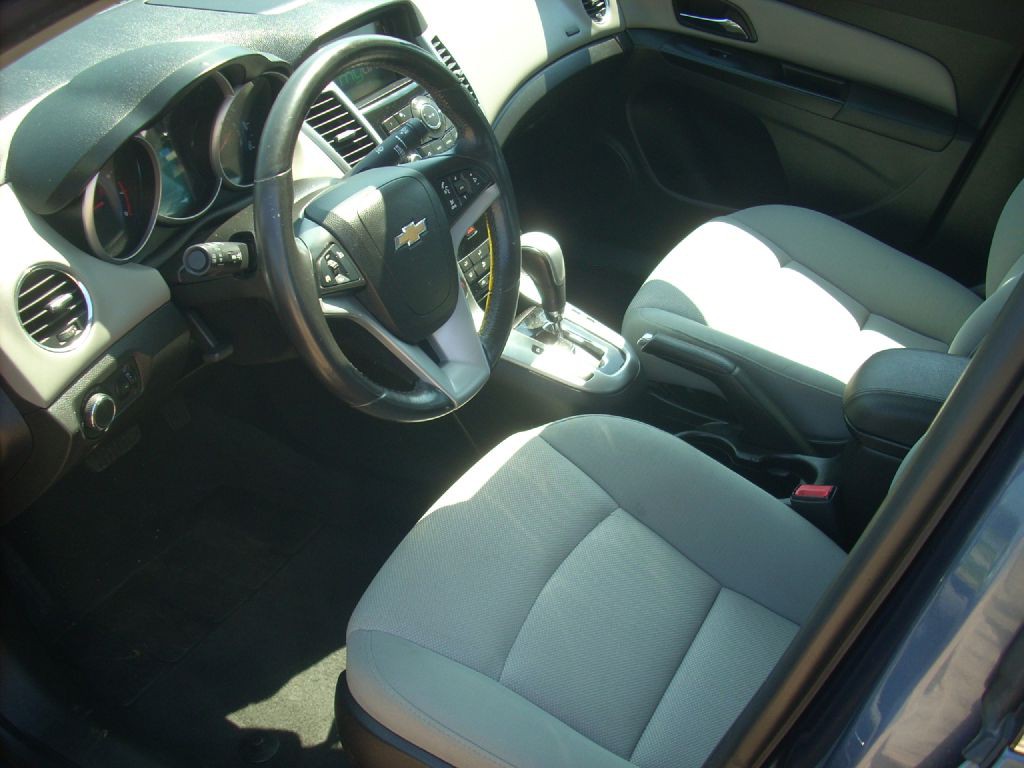 2014 Chevrolet Cruze Image 7