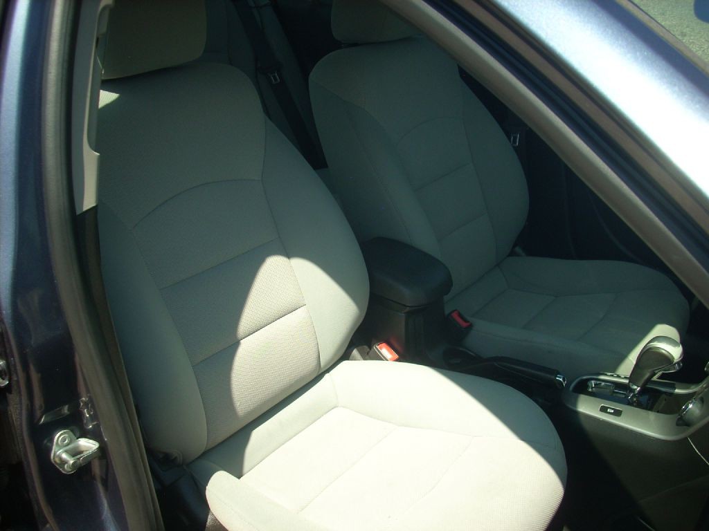 2014 Chevrolet Cruze Image 12