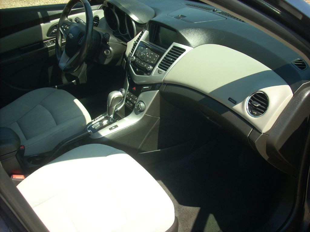 2014 Chevrolet Cruze Image 13