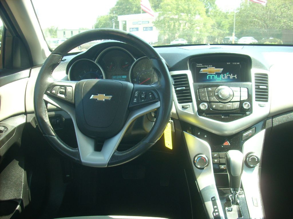 2014 Chevrolet Cruze Image 14