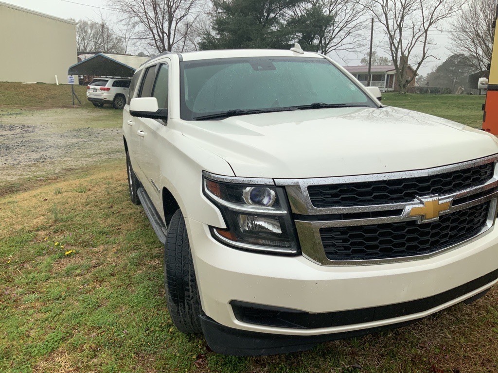 2015 Chevrolet Suburban Image 6