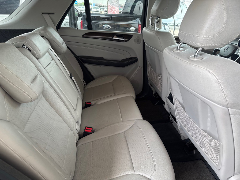 2015 Mercedes-Benz M-Class Image 7