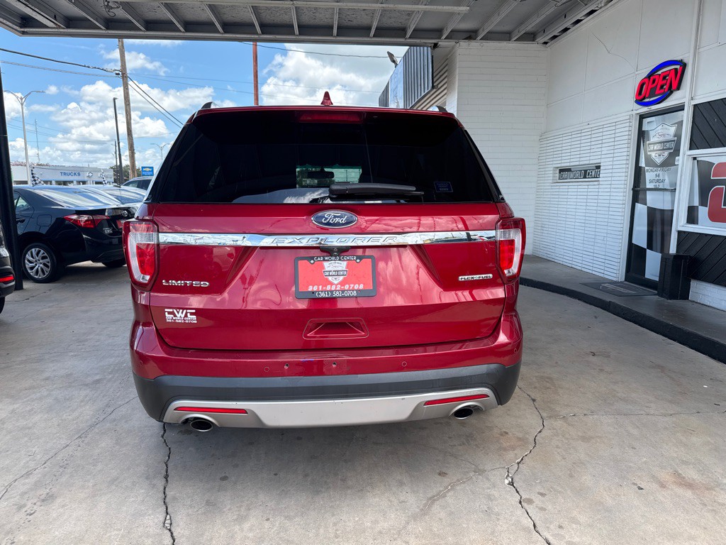 2016 Ford Explorer Image 4