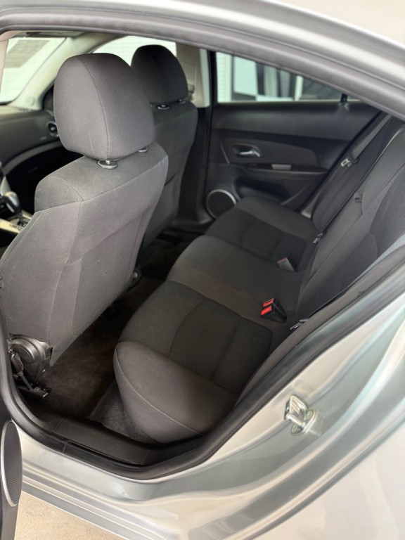 2016 Chevrolet Cruze Image 8