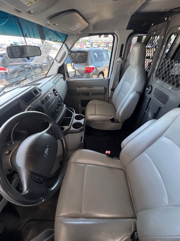 2013 Ford Econoline Image 5
