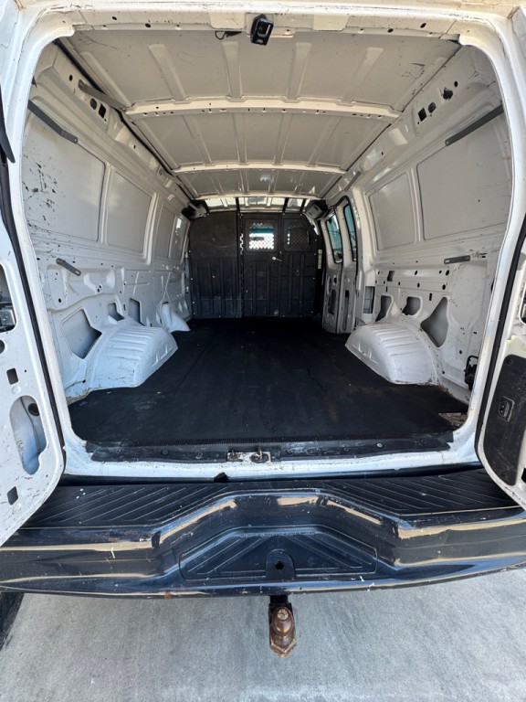 2013 Ford Econoline Image 8
