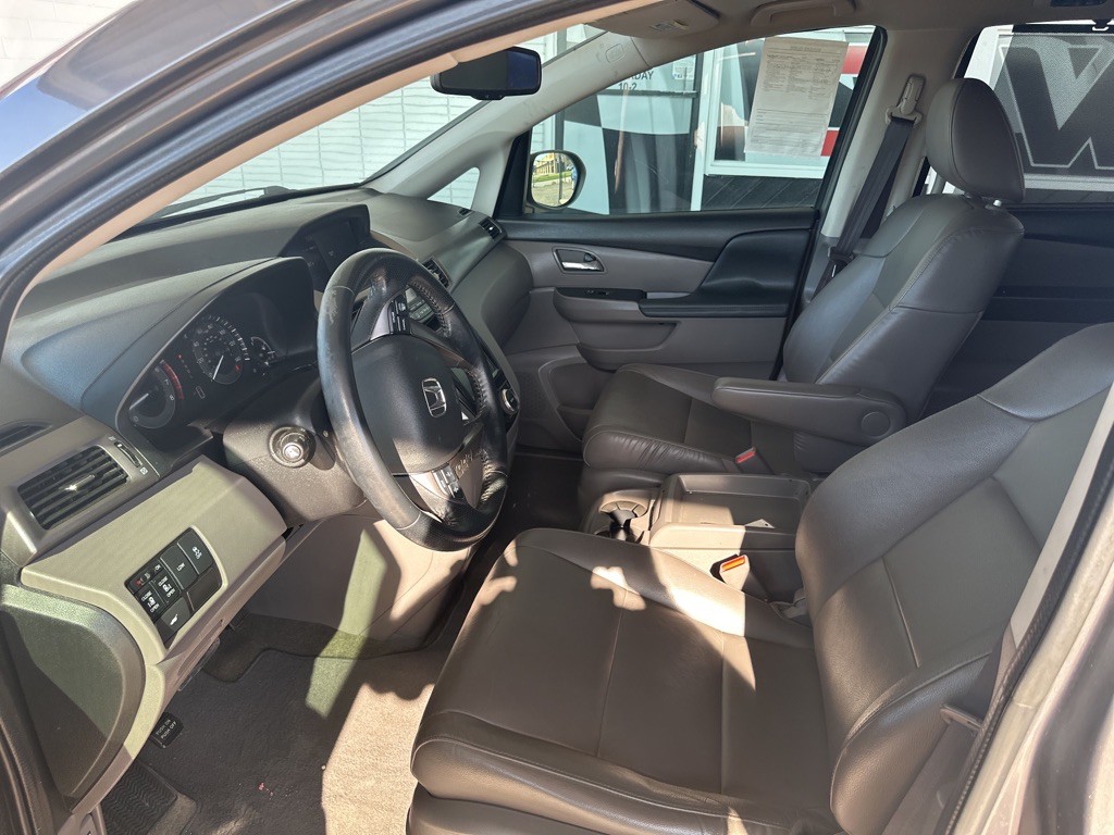 2015 Honda Odyssey Image 5