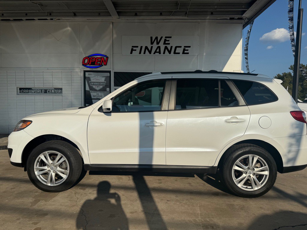2011 Hyundai Santa Fe Image 3