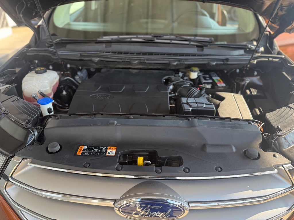 2017 Ford Edge Image 11