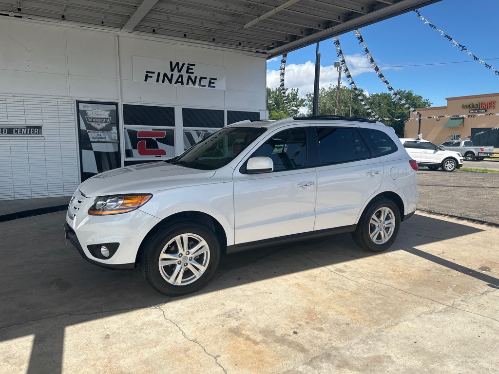 2011 Hyundai Santa Fe Image 2