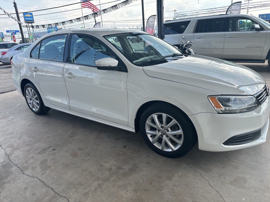 2012 Volkswagen Jetta Image 2