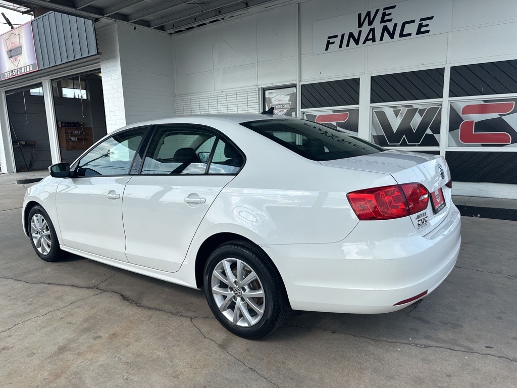 2012 Volkswagen Jetta Image 5