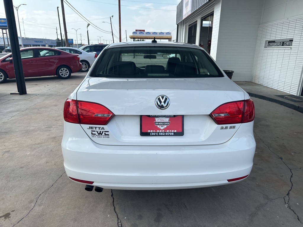 2012 Volkswagen Jetta Image 6
