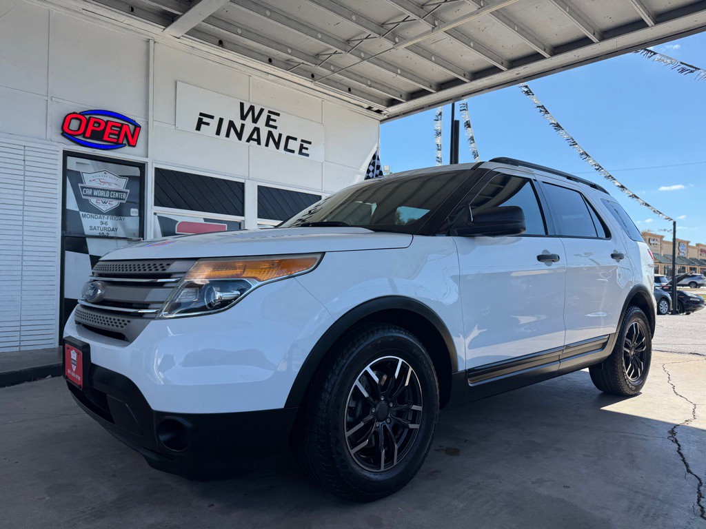 2013 Ford Explorer Image 2