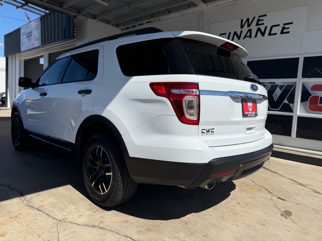 2013 Ford Explorer Image 4