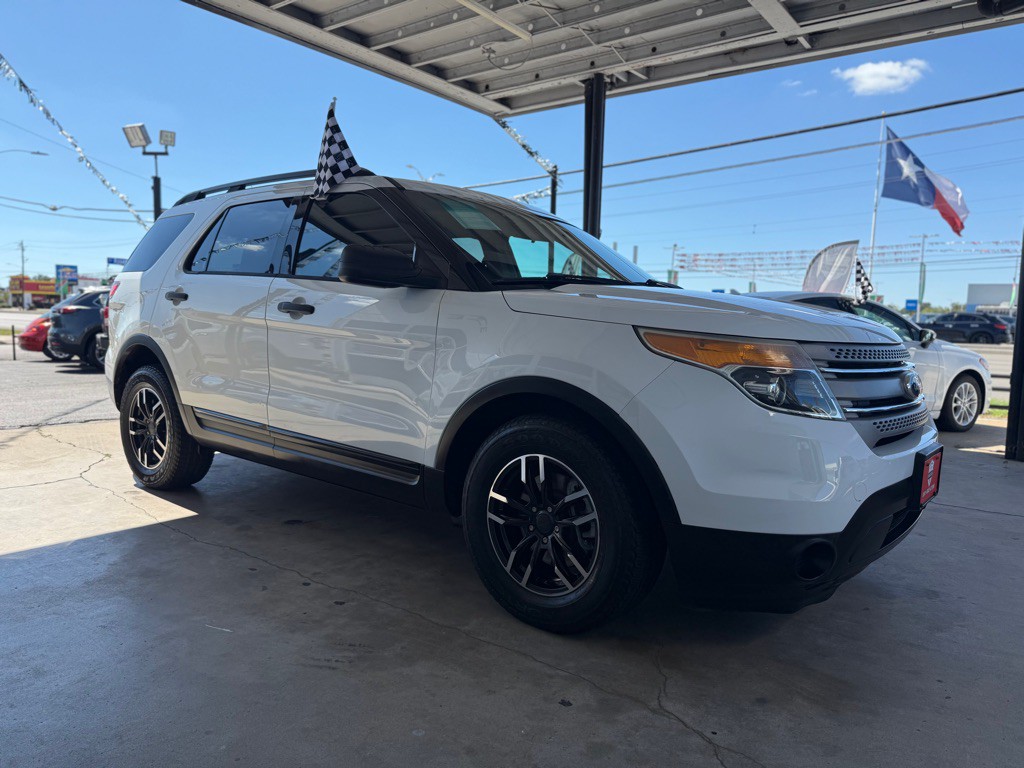 2013 Ford Explorer Image 6