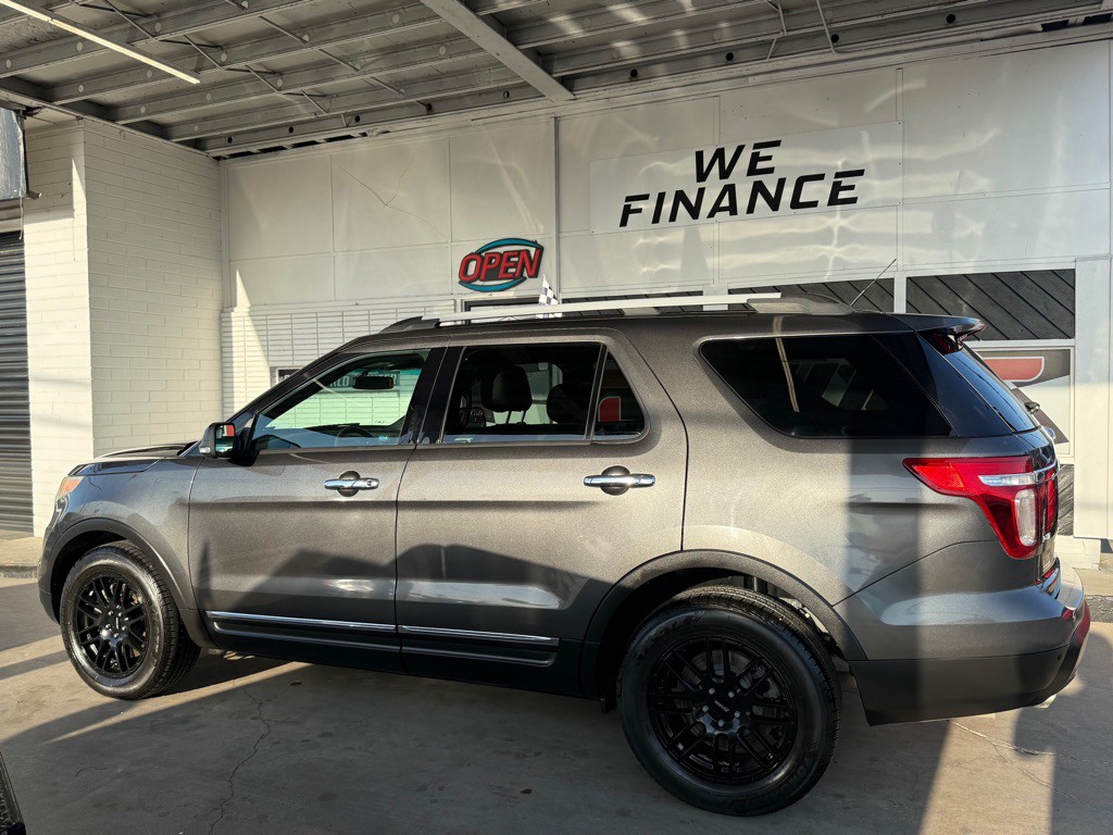 2015 Ford Explorer Image 3