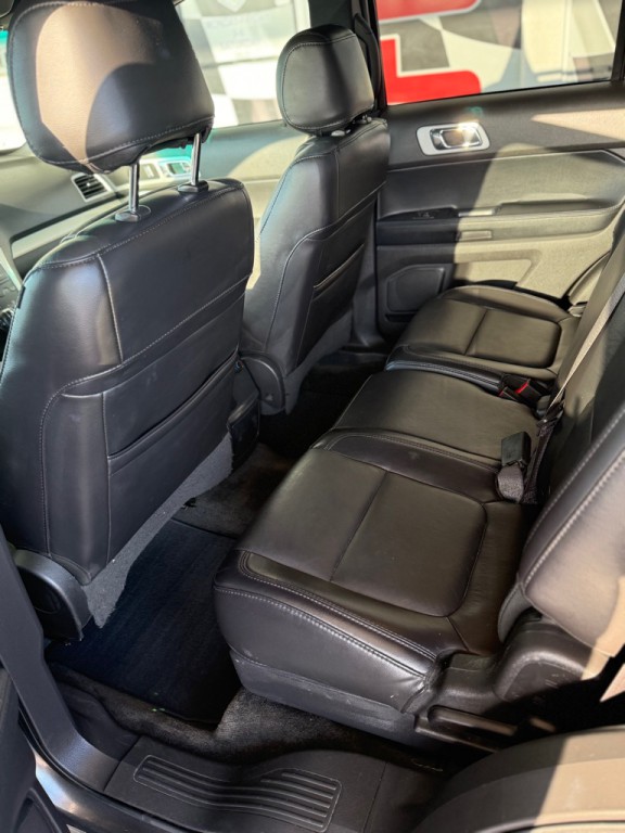 2015 Ford Explorer Image 9
