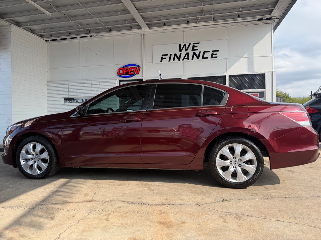 2010 Honda Accord Image 4