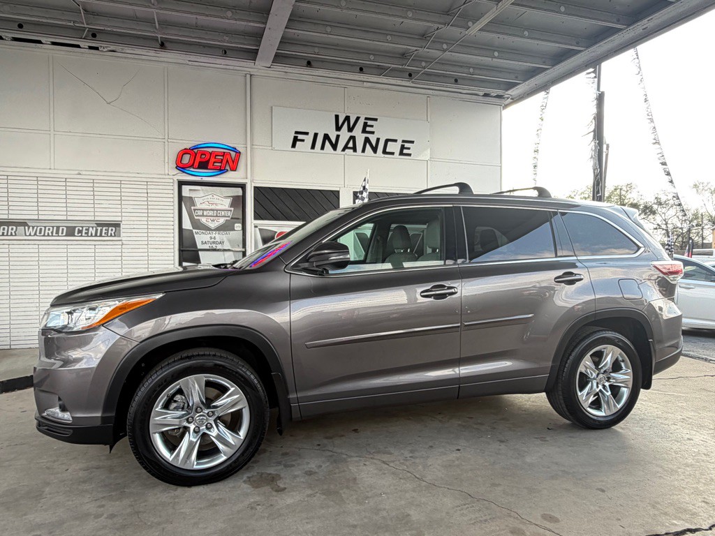 2015 Toyota Highlander Image 4