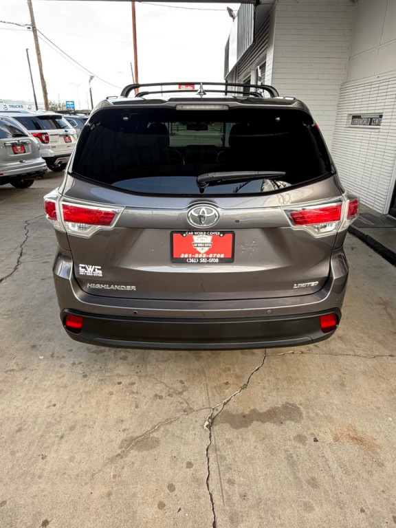 2015 Toyota Highlander Image 6