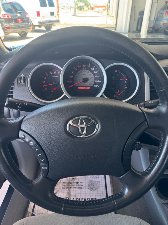 2010 Toyota Tacoma Image 9