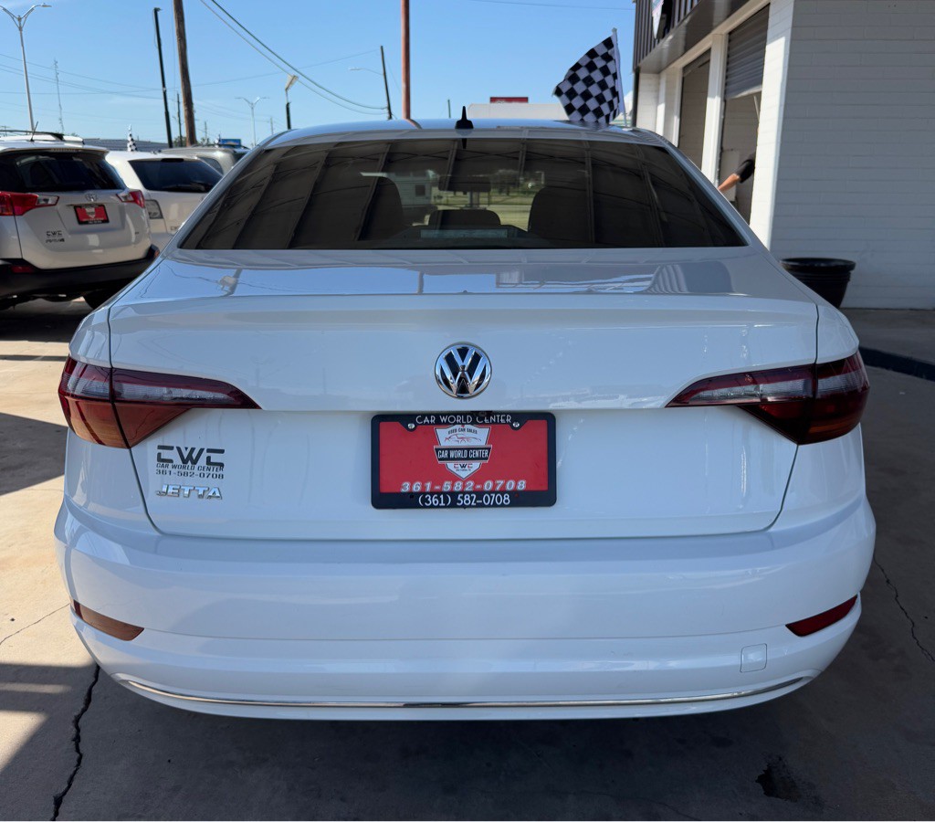 2019 Volkswagen Jetta Image 4