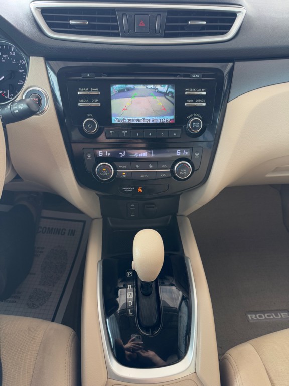 2014 Nissan Rogue Image 6