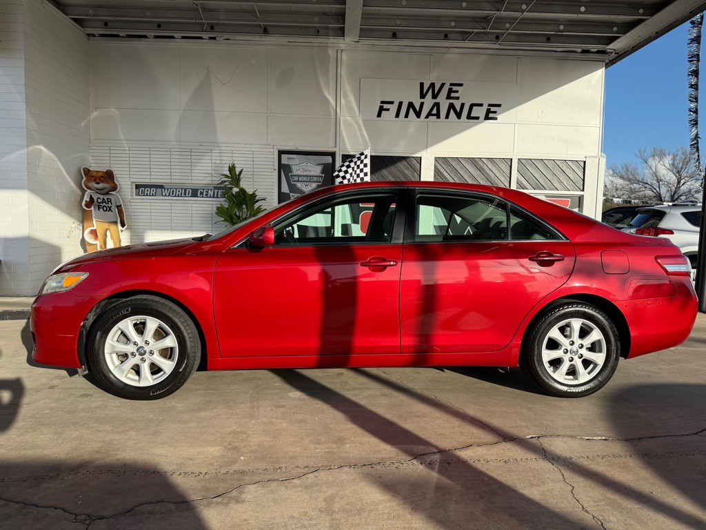 2010 Toyota Camry Image 3