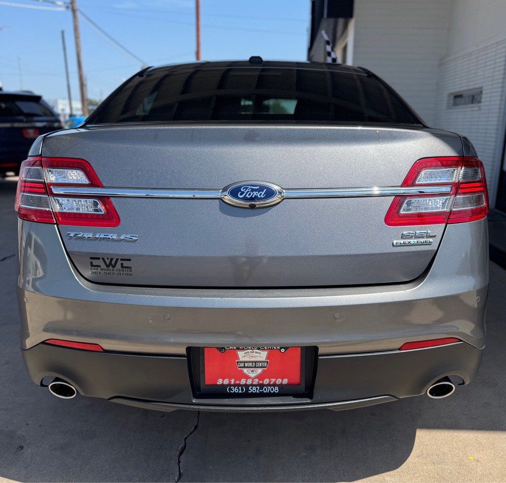 2014 Ford Taurus Image 4