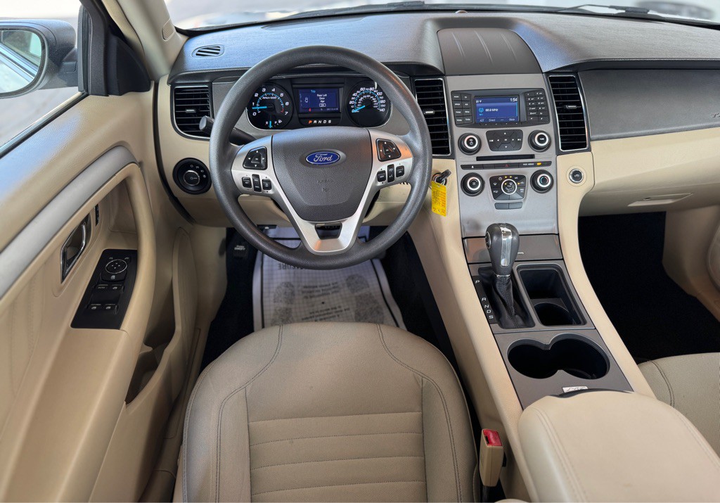 2016 Ford Taurus Image 7