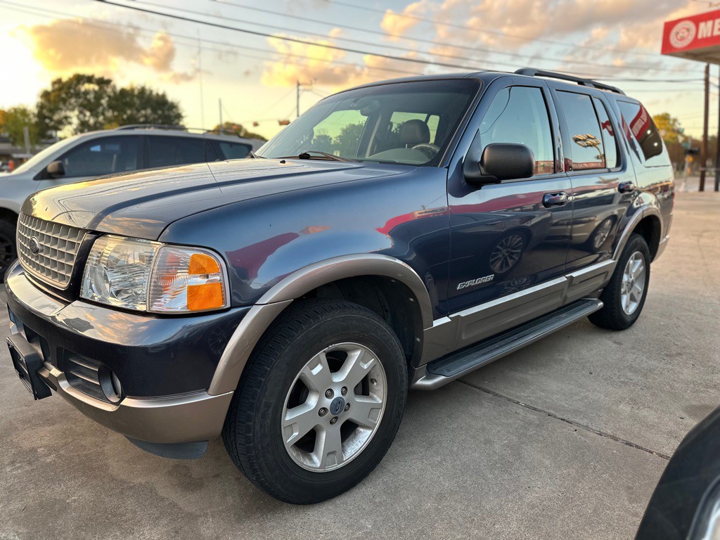 2004 Ford Explorer Image 1