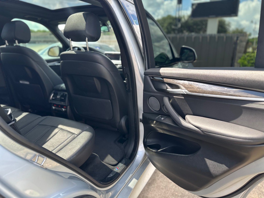 2017 BMW X5 Image 9